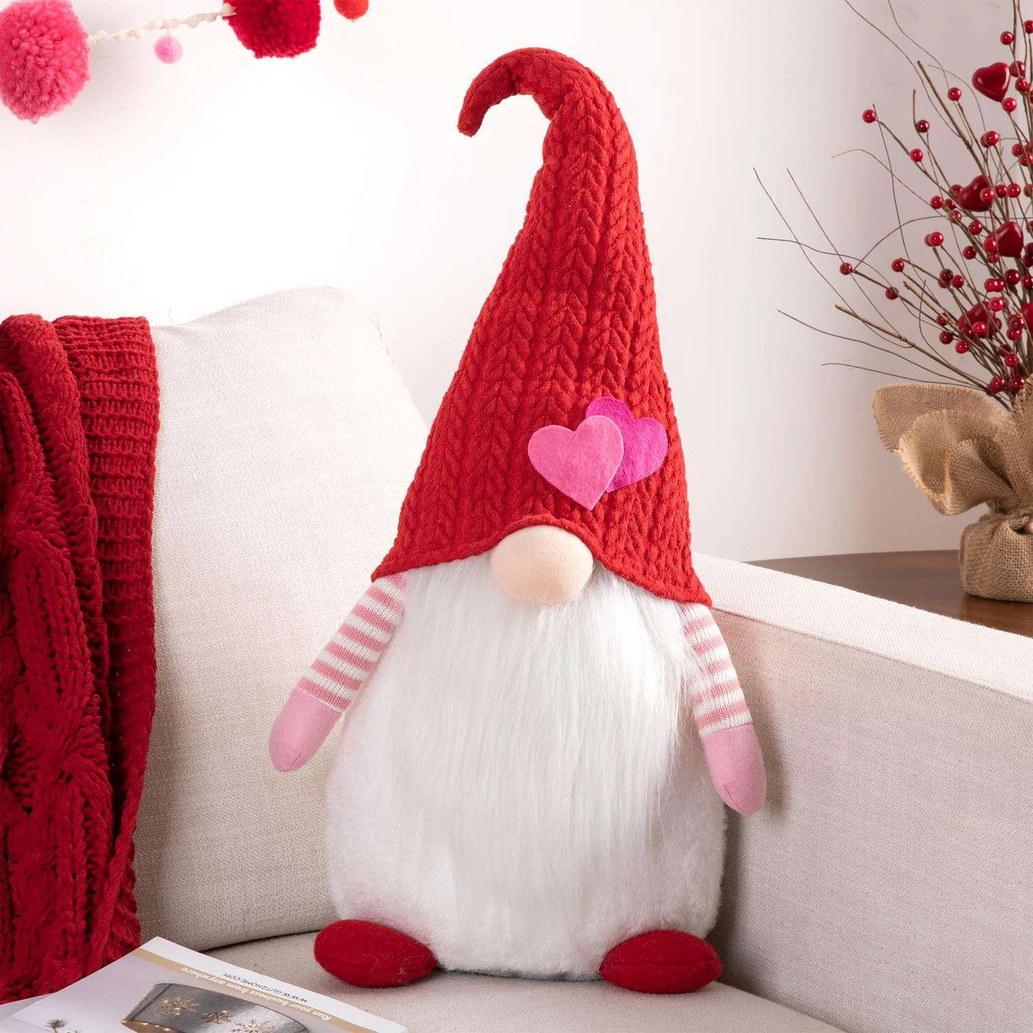 Glitzhome Valentine's Gnome Standing Decor Polyester/Sand 1 Pc - Image 4